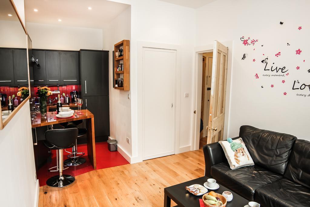 Chic & Bright Flat Near Holyrood Park Apartamento Edimburgo Quarto foto